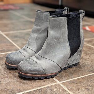 Sorel Joan of Arctic Lea Elk Curry Grey Wedge Bootie
